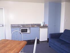 Standard one bedroom motel kitchen